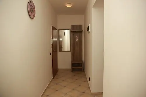 Lavanda Hotel&apartments 3* براغ