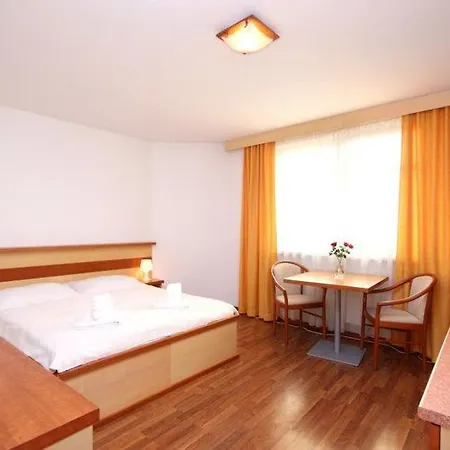 Hotel Lavanda Hotel&apartments